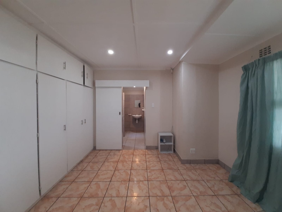 7 Bedroom Property for Sale in Woodbrook Eastern Cape